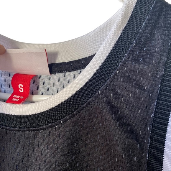 NWOT Mitchell & Ness Houston Rockets Olajuwon 34 Flame Fire Jersey Mens Small - Picture 4 of 6